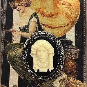 Haunted Mansion Madame Leota Brooch